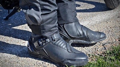 sepatu motor touring